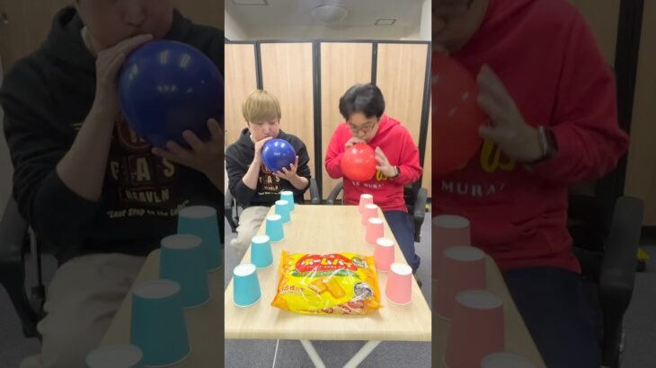 先に全部の紙コップを飛ばした方が勝ち！風船バトル！！#マックスむらい #ドッキリ
